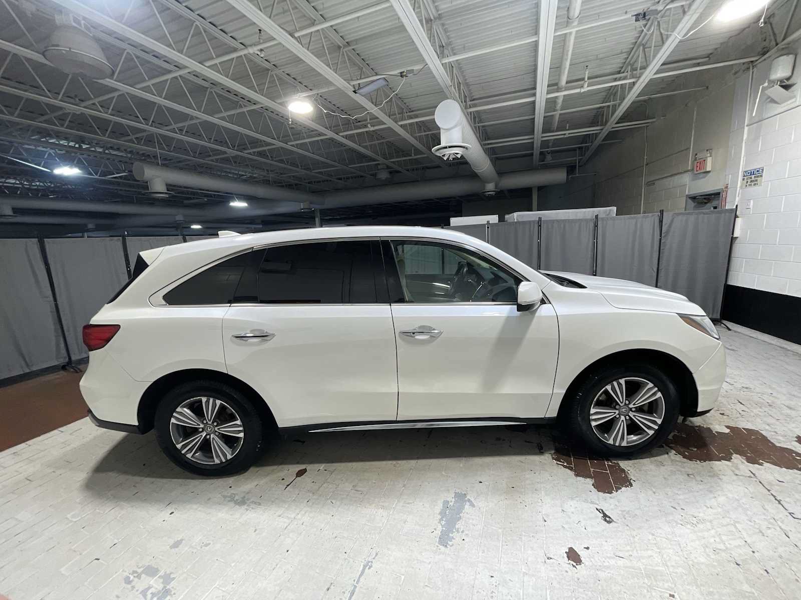 Used 2019 Acura MDX SH-AWD image 27