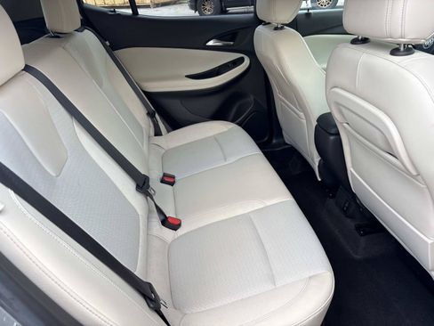 Used 2023 Buick Encore GX Preferred w/ Cold Weather Comfort Package FWD image 33