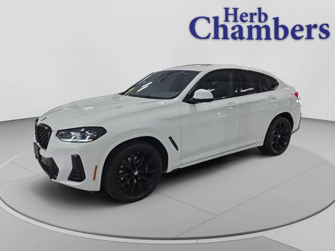 Used 2023 BMW X4 xDrive30i w/ M Sport Package AWD/4WD image 10