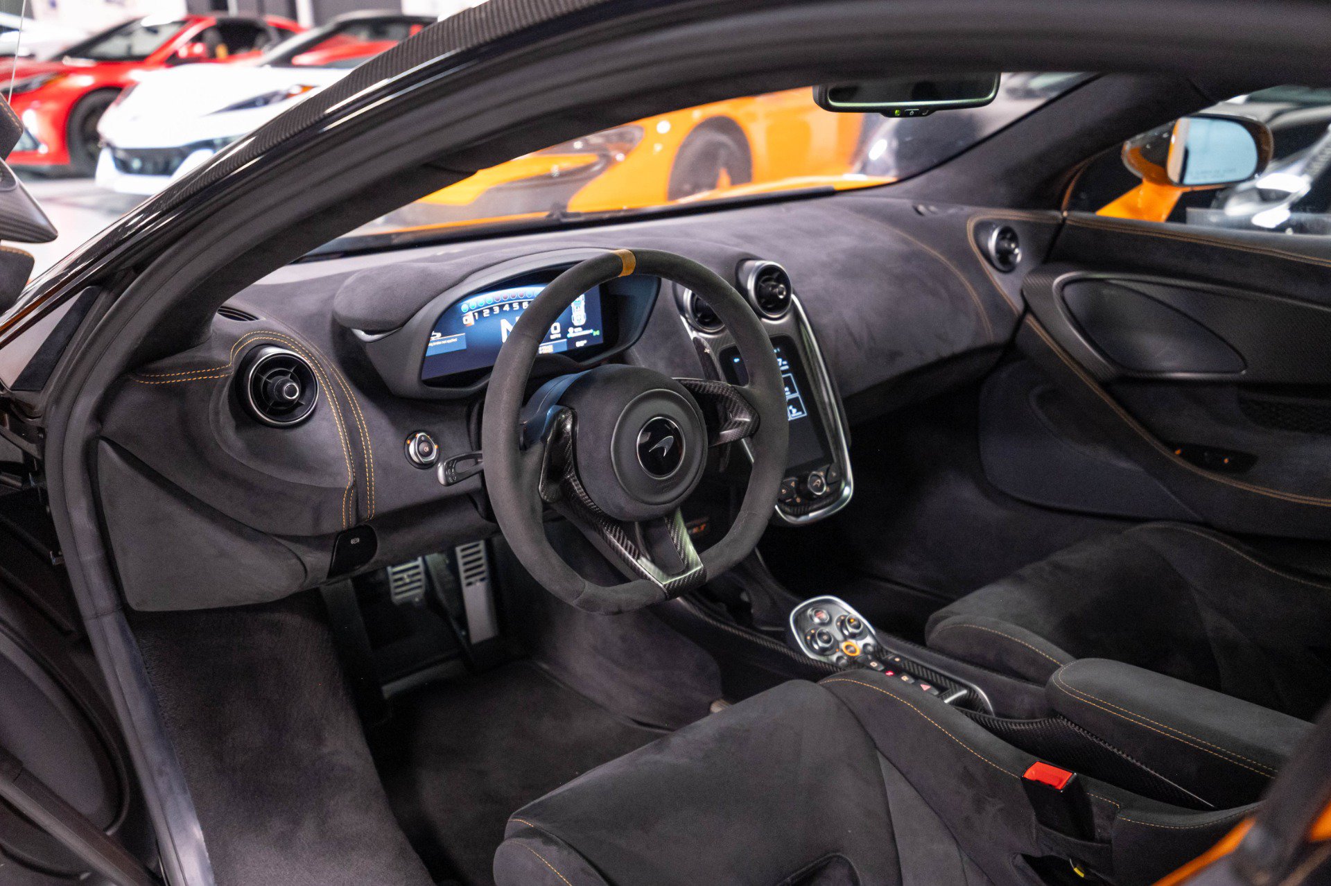 Used 2019 McLaren 600LT RWD image 54