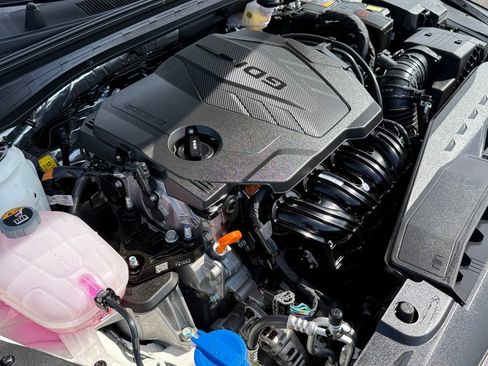 Used 2025 Kia K5 LXS FWD image 32