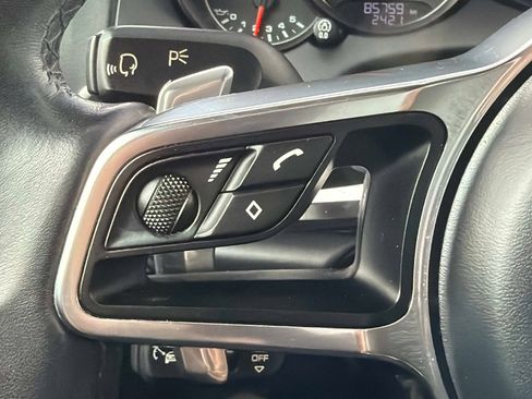 Used 2015 Porsche Cayenne Turbo AWD/4WD image 47