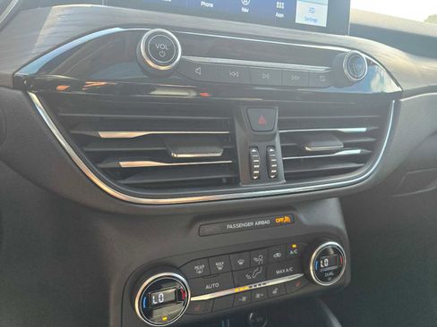 Used 2020 Ford Escape Titanium w/ Titanium Premium Package 2.0 image 31