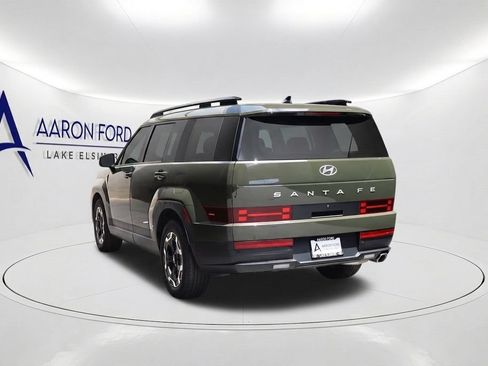 Used 2025 Hyundai Santa Fe SEL FWD image 7