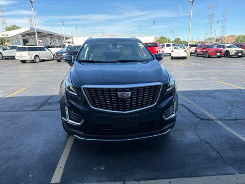 Used 2024 Cadillac XT5 Premium Luxury w/ Technology Package FWD image 4