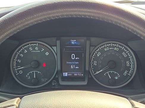 Used 2019 Toyota Tacoma TRD Off-Road AWD/4WD image 23