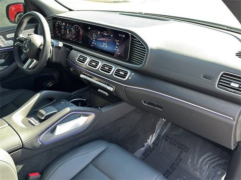 Certified 2025 Mercedes-Benz GLS 450 4MATIC image 28