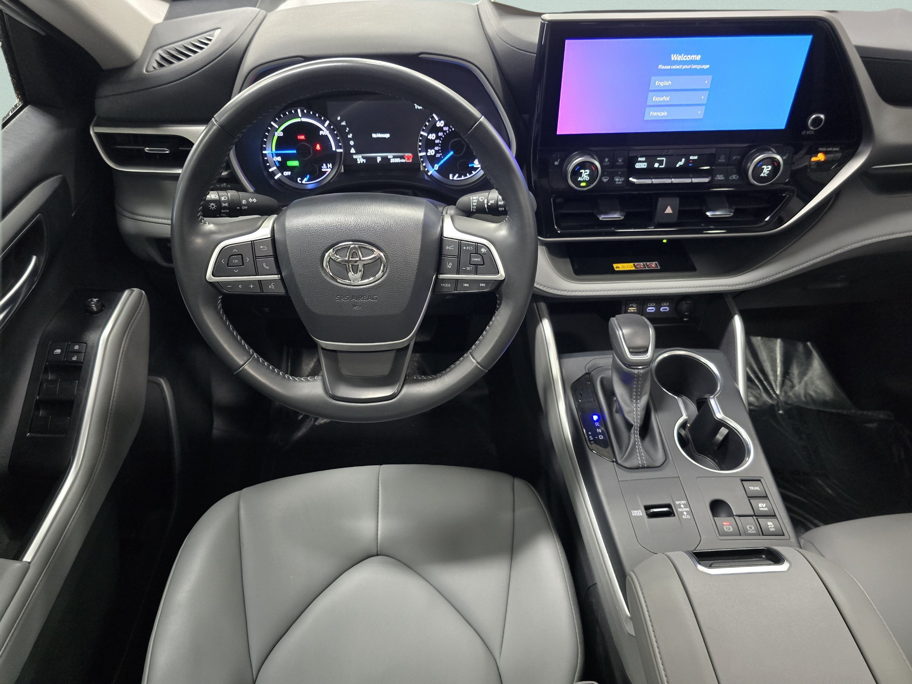 Certified 2026 Toyota Highlander XLE AWD/4WD image 5