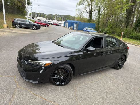 Used 2025 Honda Civic Sport image 4