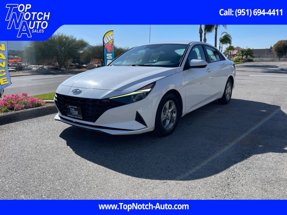 Used 2022 Hyundai Elantra SE FWD image 1