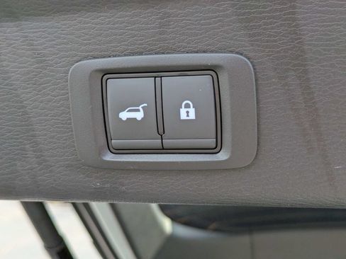 Used 2024 Mitsubishi Outlander SE AWD/4WD image 14