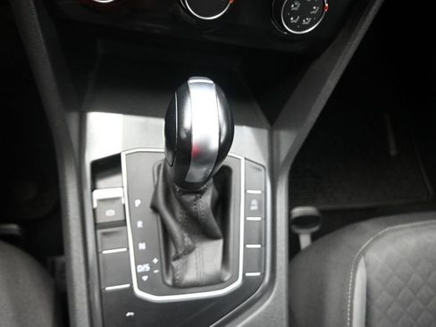 Used 2020 Volkswagen Tiguan S FWD image 10