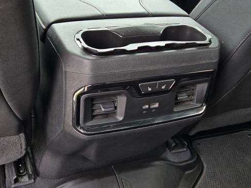 Used 2023 GMC Sierra 1500 AT4 w/ AT4 Premium Package AWD/4WD image 28