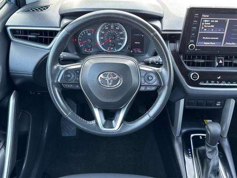 Certified 2022 Toyota Corolla Cross LE image 13