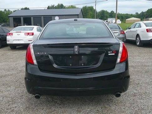 Used 2010 Lincoln MKS AWD image 4