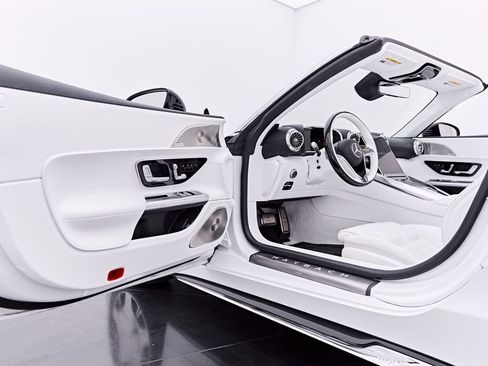 Used 2026 Mercedes-Benz Maybach SL 680 image 50