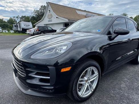 Used 2020 Porsche Macan w/ Premium Package Plus AWD/4WD image 9