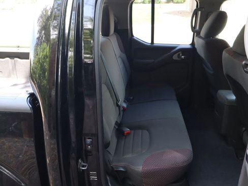 Used 2012 Nissan Frontier PRO-4X AWD/4WD image 21