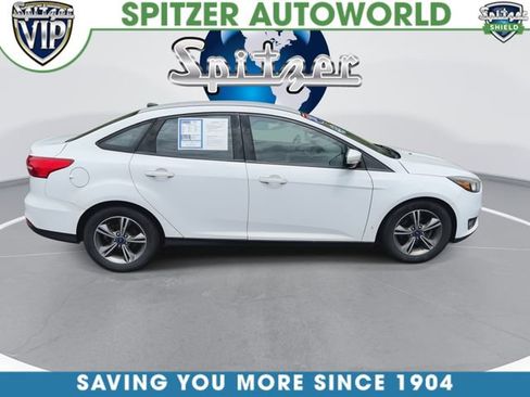 Used 2017 Ford Focus SE FWD image 11