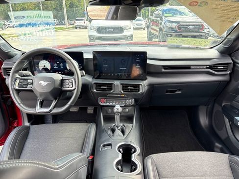 Used 2024 Ford Mustang Coupe image 8