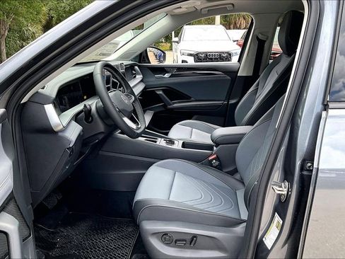 New 2026 Volkswagen Tiguan SE AWD/4WD image 21