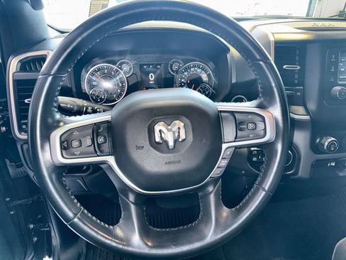 Used 2022 RAM 1500 Big Horn AWD/4WD image 14