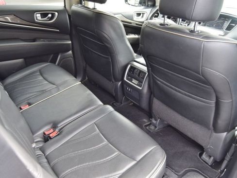 Used 2019 INFINITI QX60 Luxe w/ Essential Package AWD/4WD image 35