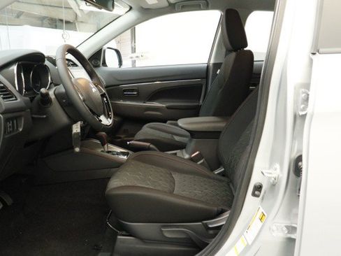 New 2026 Mitsubishi Outlander Sport LE AWD/4WD image 6
