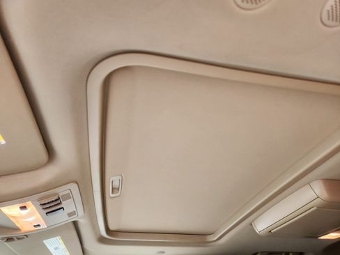 Used 2014 Cadillac Escalade Premium AWD/4WD image 20