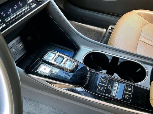 Used 2020 Hyundai Sonata Limited FWD image 15