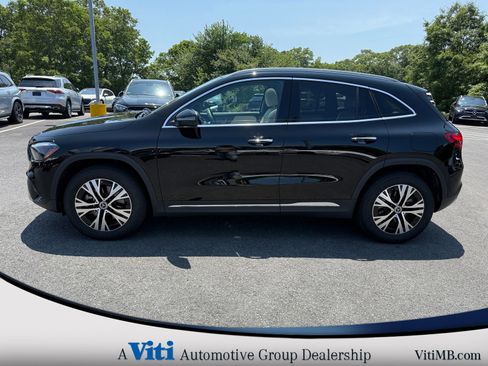 Used 2025 Mercedes-Benz GLA 250 4MATIC image 5