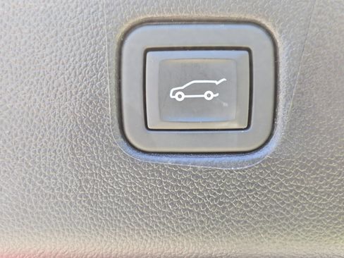 Used 2024 Chevrolet Blazer RS FWD image 13
