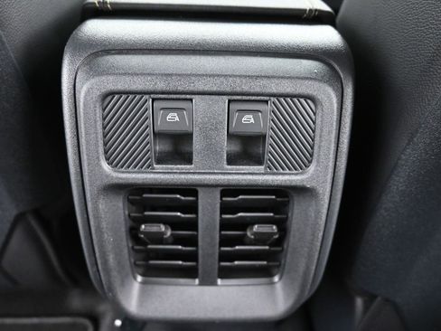 New 2025 Ford Bronco Badlands image 12