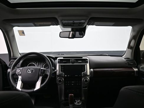 Certified 2022 Toyota 4Runner Limited AWD/4WD image 29