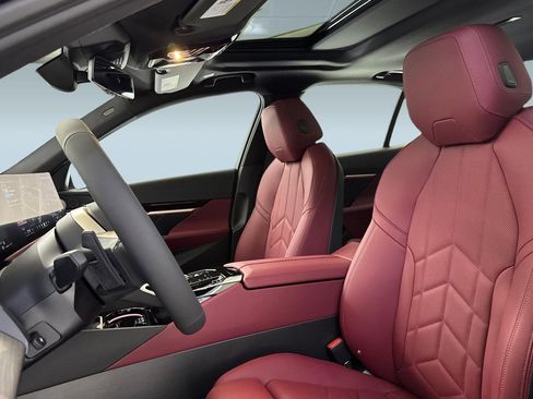 Used 2026 BMW 530i w/ M Sport Package image 21