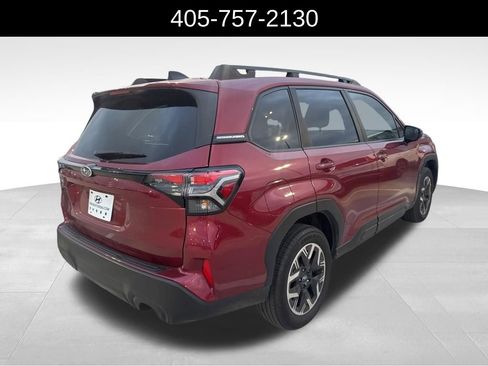 Used 2025 Subaru Forester Premium w/ Convenience Package #1 AWD/4WD image 3