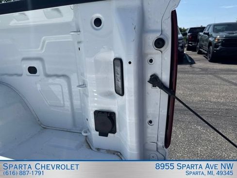 Used 2023 Chevrolet Silverado 1500 LT AWD/4WD image 33