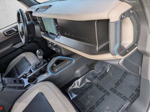 Used 2022 Ford Bronco Wildtrak image 22