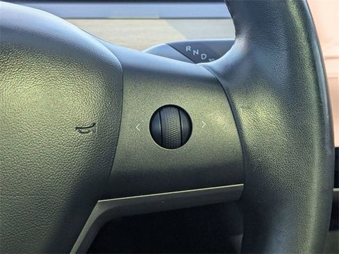 Used 2019 Tesla Model 3 Standard Range Plus image 25