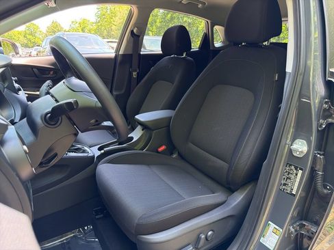 Certified 2023 Hyundai Kona SEL AWD/4WD image 16