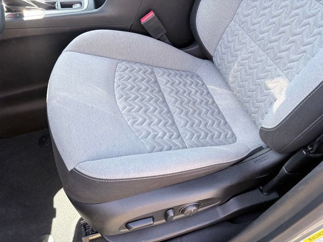 Used 2023 Chevrolet Equinox LT w/ Driver Convenience Package AWD/4WD image 11