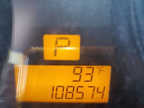 Used 2008 Saturn Vue XR image 19