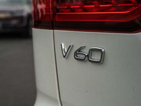 New 2026 Volvo V60 B5 Cross Country Plus w/ Protection Package Premier image 9