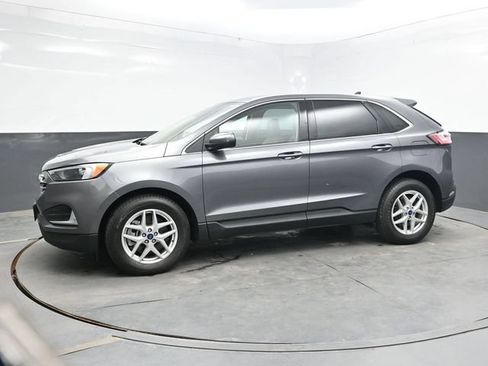 Used 2022 Ford Edge SEL AWD/4WD image 3