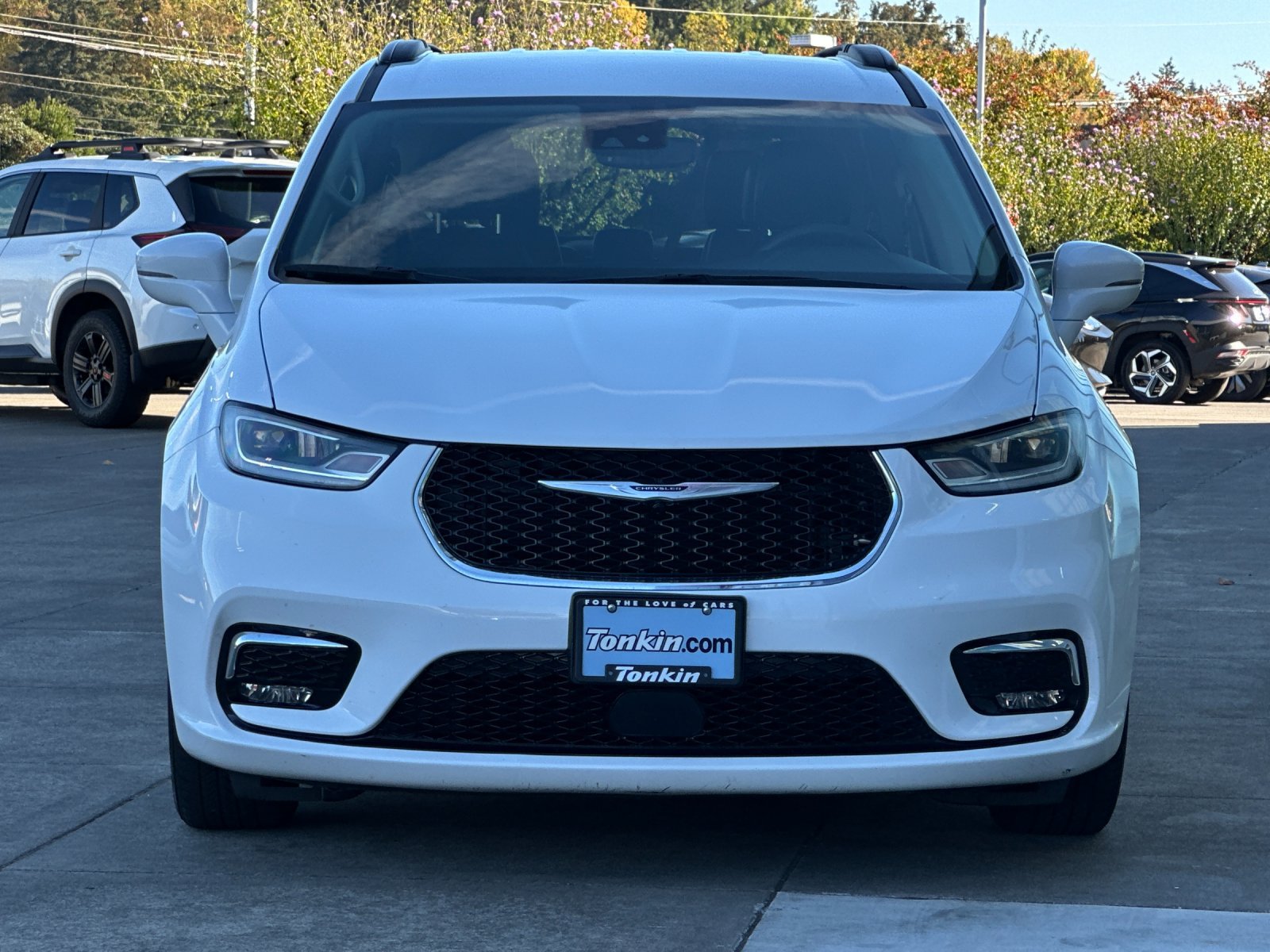 Used 2022 Chrysler Pacifica Touring-L FWD image 9
