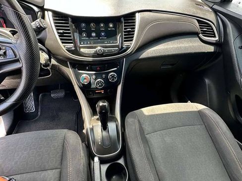 Used 2018 Chevrolet Trax LS FWD image 7