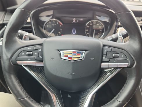 Used 2020 Cadillac XT6 Sport AWD/4WD image 9