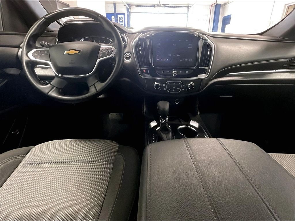 Used 2023 Chevrolet Traverse LT AWD/4WD image 22