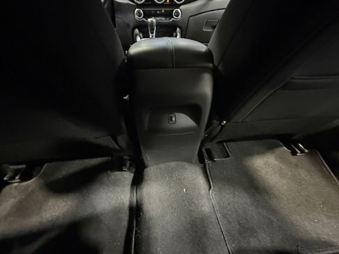 Used 2023 Nissan Sentra SV image 32