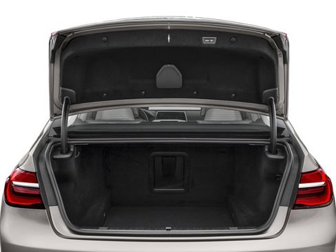 Used 2016 BMW 750i image 12